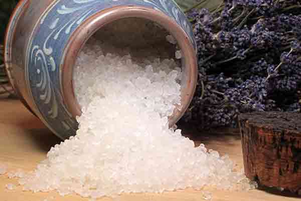 آیا نمک دریا برای زن باردار ضرر دارد؟ آیا نمک دریا برای زن باردار ضرر دارد؟