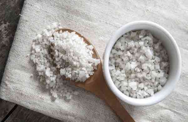 آیا نمک دریا برای زن باردار ضرر دارد؟ آیا نمک دریا برای زن باردار ضرر دارد؟