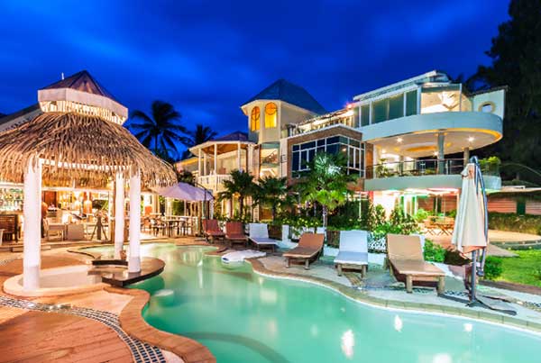 چگونه هزینه های سفر را بهینه و اقتصادی مدیریت کنیم؟ چگونه هزینه های سفر را بهینه و اقتصادی مدیریت کنیم؟