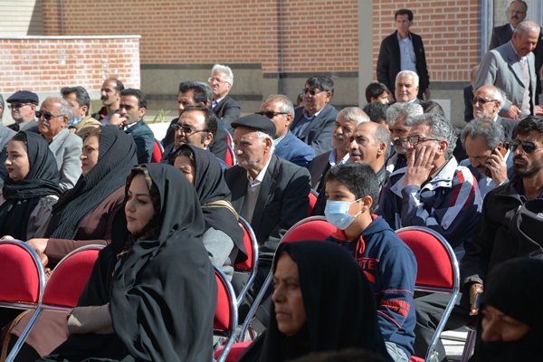 افتتاح و بهره برداری از پروژه 24 واحدی خیرین مسکن ساز شهرستان بروجن با اعتباری بالغ بر 40 میلیارد تومان