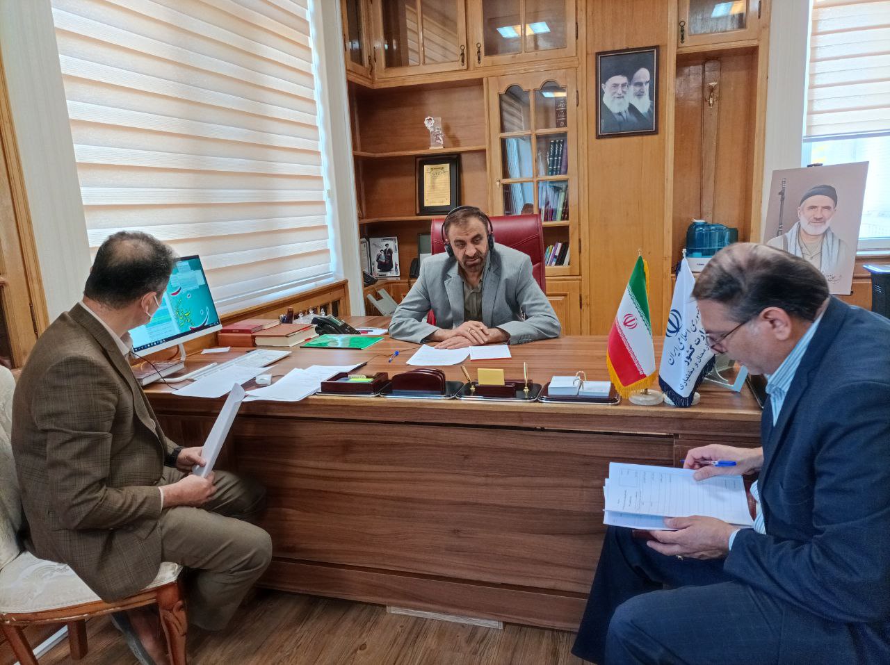 گفتگوی مستقیم تلفنی استاندار چهار محال و بختیاری از طریق سامانه سامد با مردم