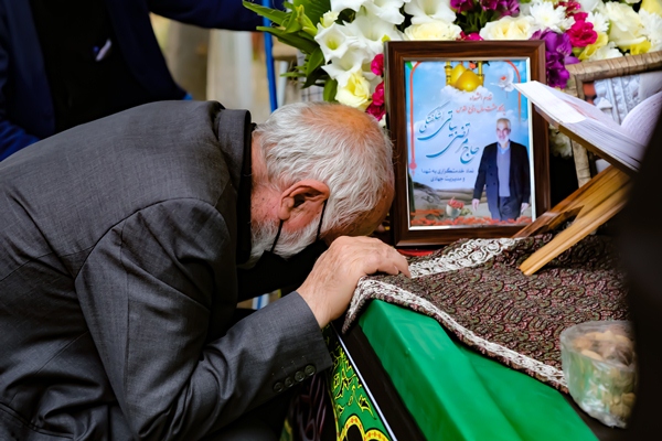 گرامیداشت چهلمین روز عروج خادم الشهداء حاج مرتضی بیاتی اشکفتکی گرامیداشت چهلمین روز عروج خادم الشهداء حاج مرتضی بیاتی اشکفتکی