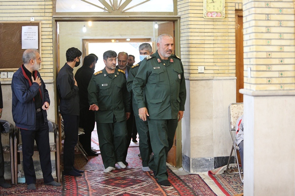 گرامیداشت چهلمین روز عروج خادم الشهداء حاج مرتضی بیاتی اشکفتکی گرامیداشت چهلمین روز عروج خادم الشهداء حاج مرتضی بیاتی اشکفتکی