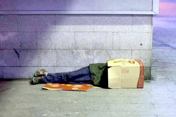 بی‌سامان مانند ساماندهی افراد بی‌خانمان