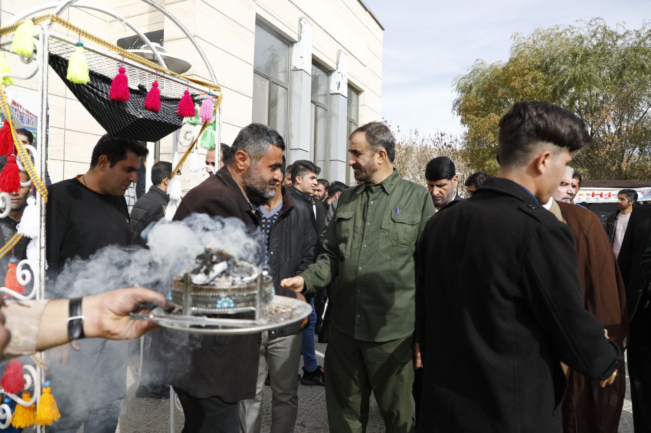 تا زمانیکه روحیه و تفکر بسیج در جامعه حاکم است دشمن هیچ غلطی نخواهد کرد تا زمانیکه روحیه و تفکر بسیج در جامعه حاکم است دشمن هیچ غلطی نخواهد کرد