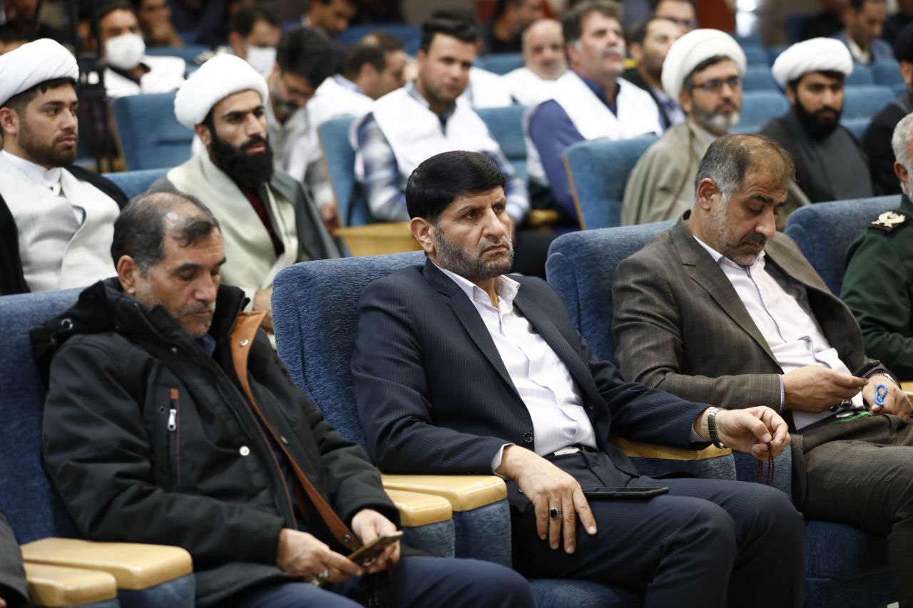 تا زمانیکه روحیه و تفکر بسیج در جامعه حاکم است دشمن هیچ غلطی نخواهد کرد تا زمانیکه روحیه و تفکر بسیج در جامعه حاکم است دشمن هیچ غلطی نخواهد کرد