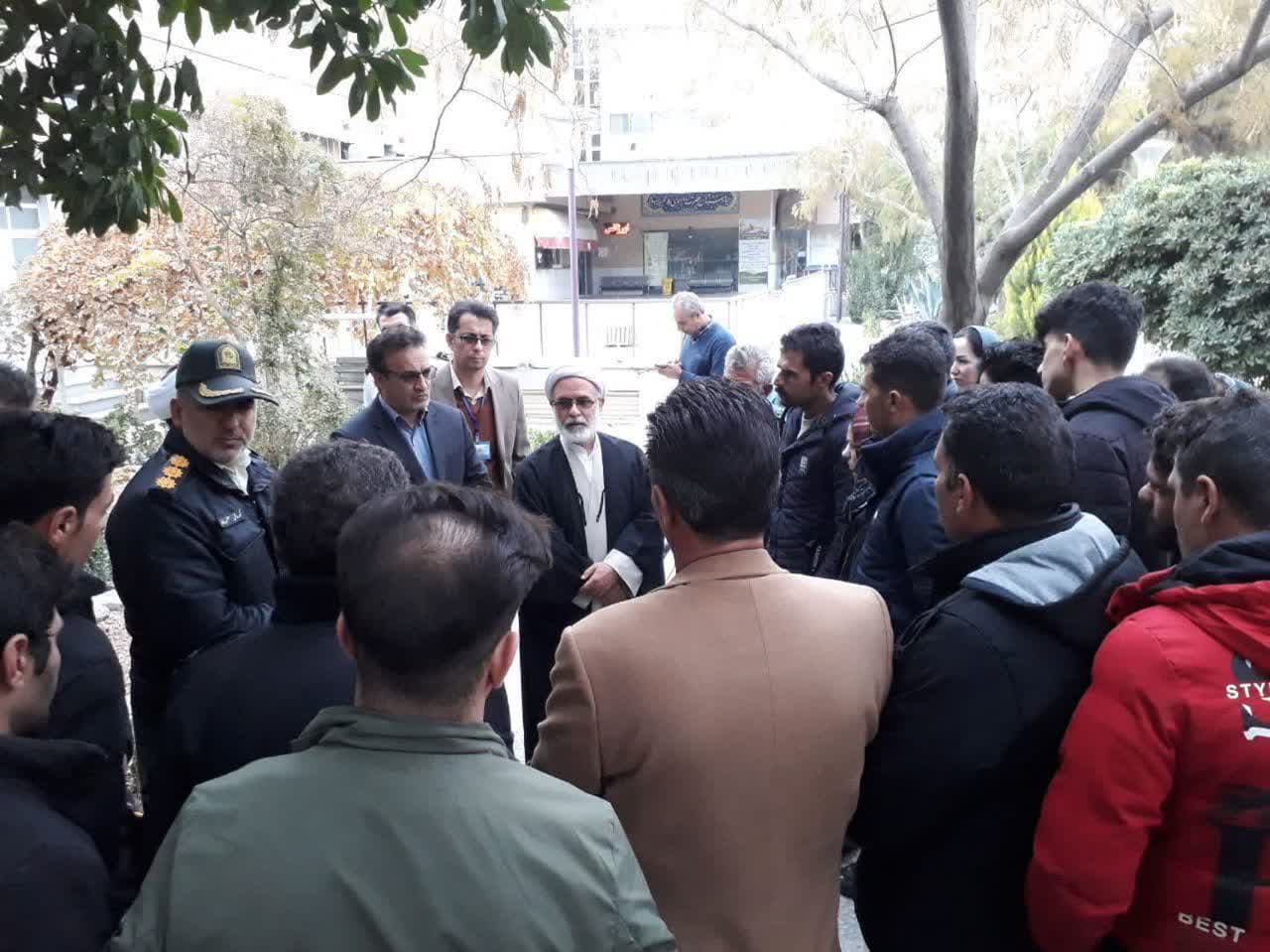 اعلام عزای عمومی روز پنچشنبه اول دی ماه در شهرستان بروجن اعلام عزای عمومی روز پنچشنبه اول دی ماه در شهرستان بروجن