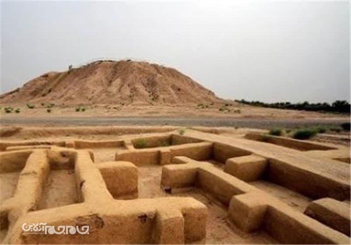 مدیرکل میراث‌فرهنگی، صنایع‌دستی وگردشگری استان کرمان با اشاره به آغاز فصل جدیدی از کاوش‌های باستان‌شناسی کنارصندل جیرفت گفت: این کاوش‌ها به سرپرستی سید منصور سیدسجادی و پس از 17 سال وقفه با همکاری پژوهشگاه میراث‌فرهنگی انجام می شود.