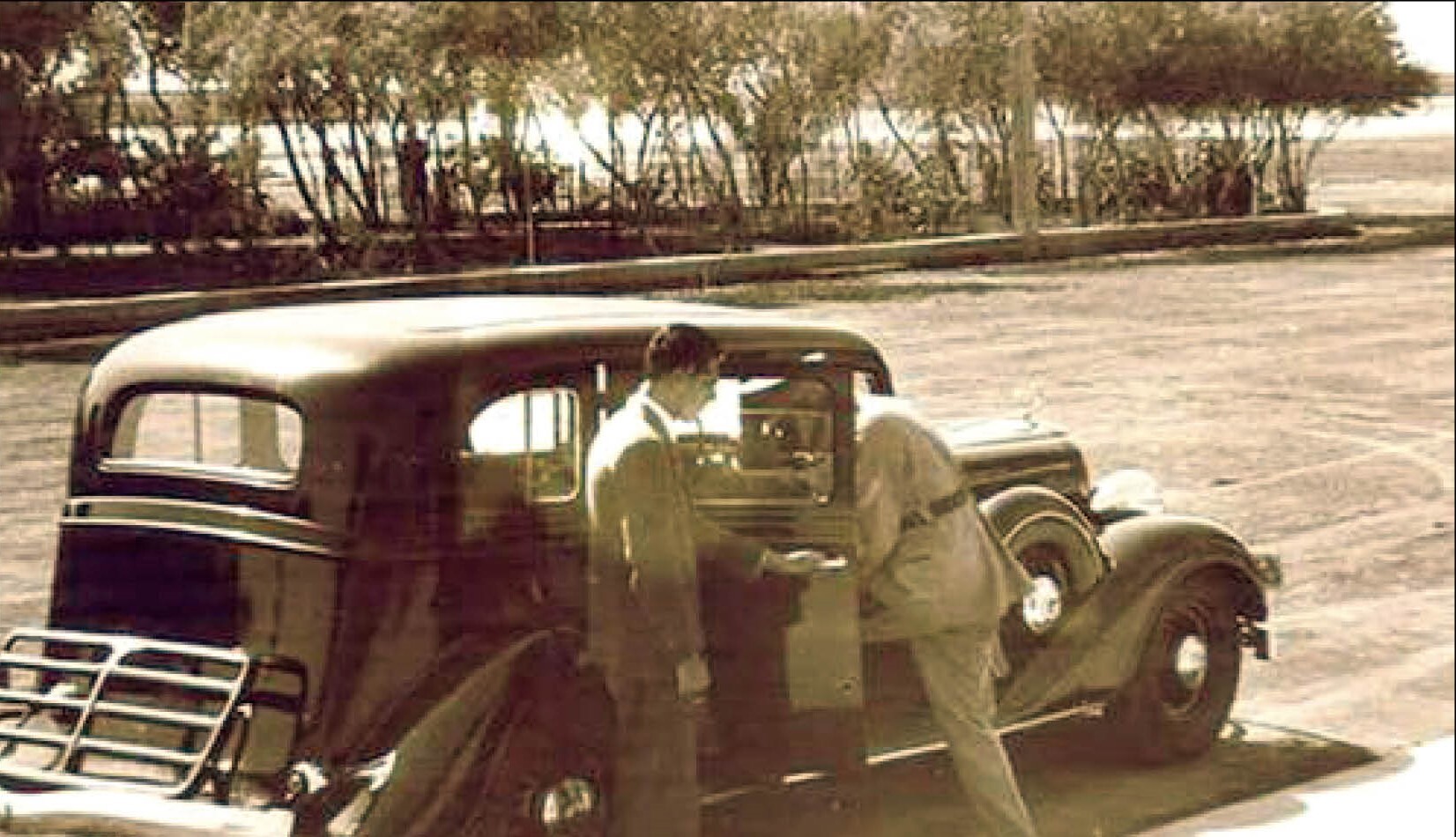 فرار سوم شاهانه