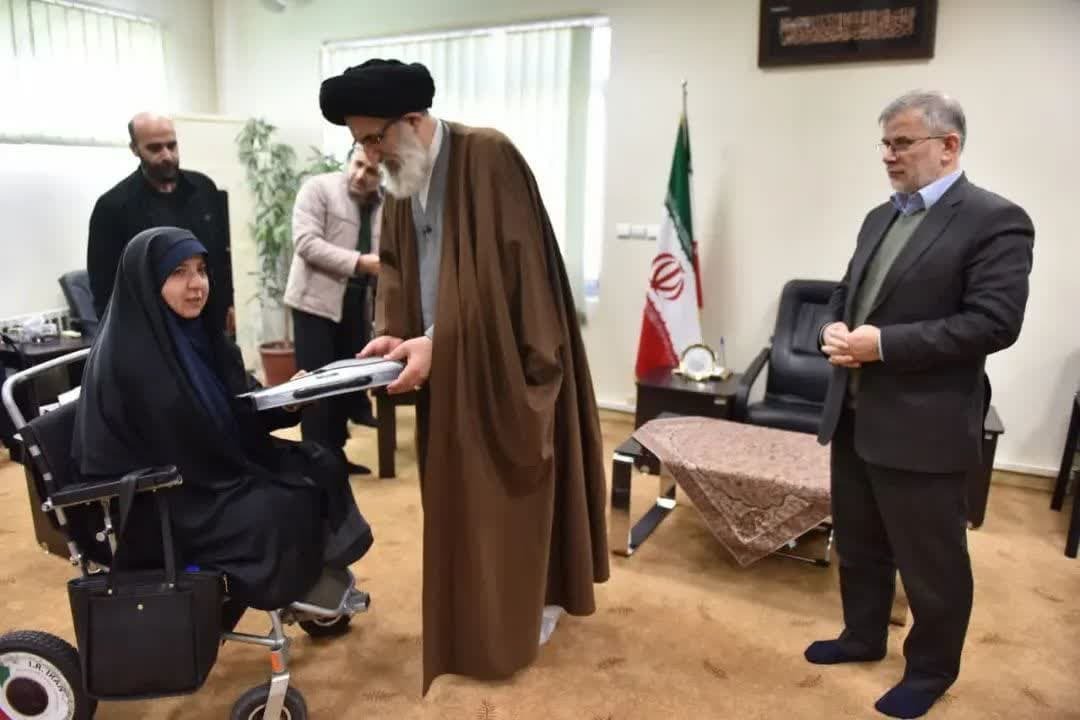 هدیه مقام معظم رهبری به مدال‌آوران بازی‌های آسیایی و پاراآسیایی استان البرز رسید