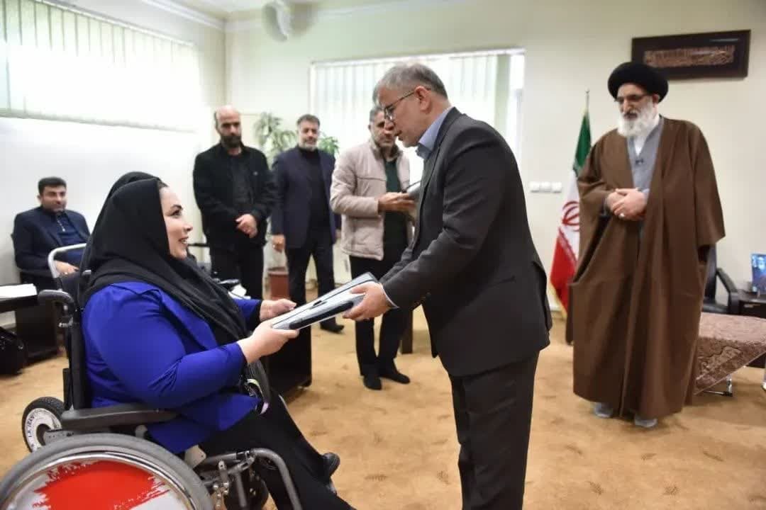 هدیه مقام معظم رهبری به مدال‌آوران بازی‌های آسیایی و پاراآسیایی استان البرز رسید