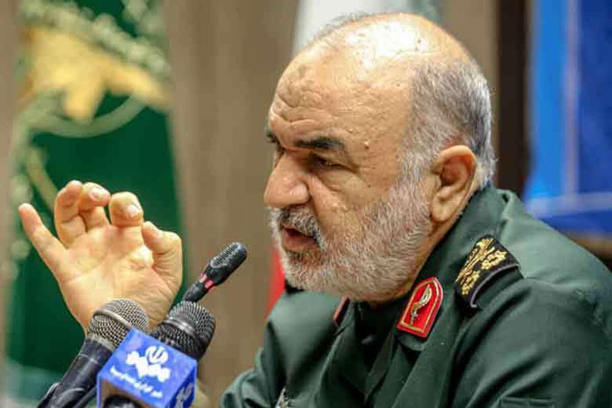 فرمانده کل سپاه انقلاب اسلامی بابیان اینکه این روز‌ها گاهی میان مقامات امریکایی برخی تهدید‌های بی‌مورد را می‌شنویم، گفت: ما هیچ تهدیدی را بی‌پاسخ نمی‌گذاریم و با اینکه دنبال جنگ نیستیم نه می‌هراسیم و نه می‌ترسیم و ما ایستادگی می‌کنیم.
