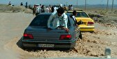 سیلاب راه ارتباطی ۳۵ روستا در جنوب سیستان و بلوچستان را مسدود کرد