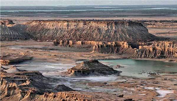 بازدید از بام قشم در سفر به نگین خلیج فارس بازدید از بام قشم در سفر به نگین خلیج فارس