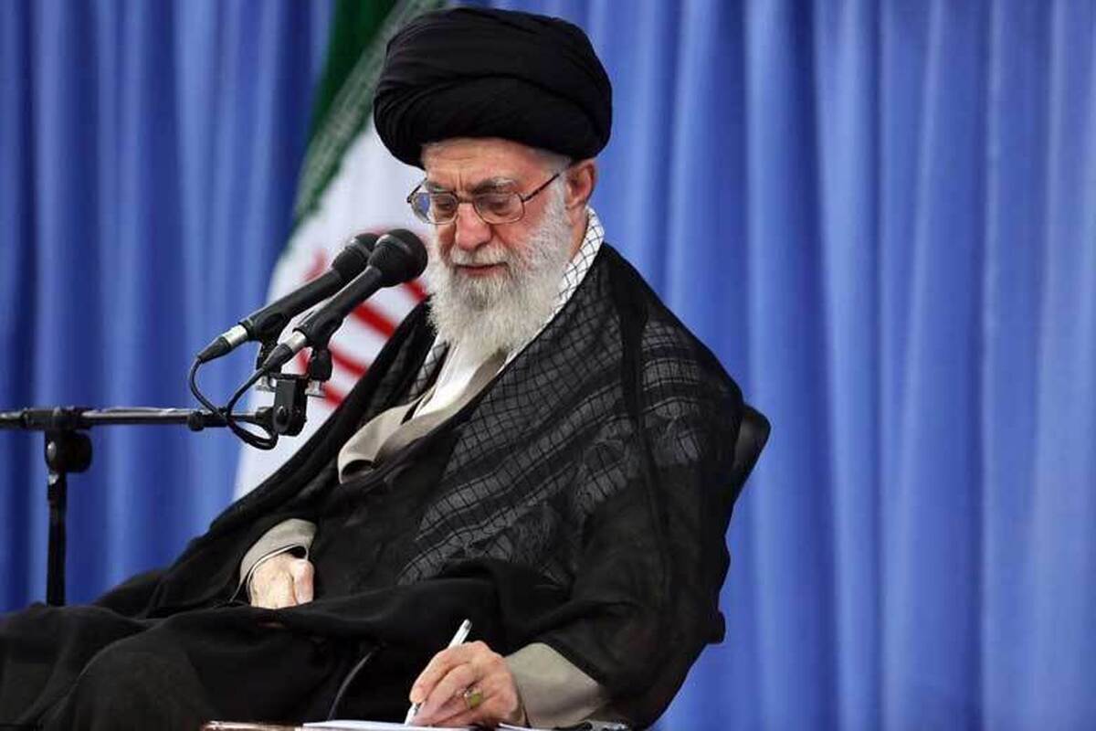 حضرت آیت‌الله خامنه‌ای رهبر معظم انقلاب اسلامی در پیامی درگذشت حجةالاسلام والمسلمین آقای حاج شیخ علی ارومیان، پدر شهیدان ارومیان را تسلیت گفتند.