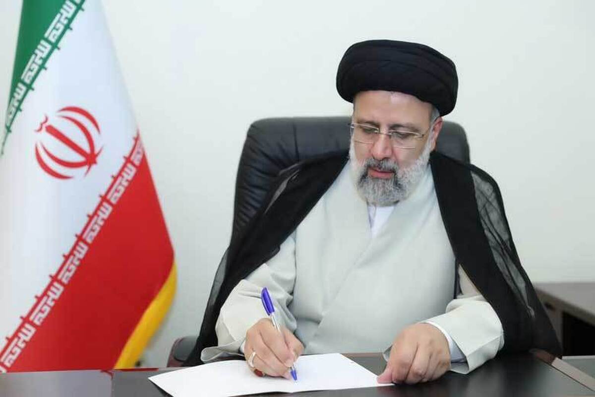 رئیس جمهور نوشت: حضور سراسر شور و شعور مردم در انتخابات «نه بزرگ» به جبهه ضد بشری استکبار پس از ضرب‌شست تاریخی در فتنه سال قبل بود.