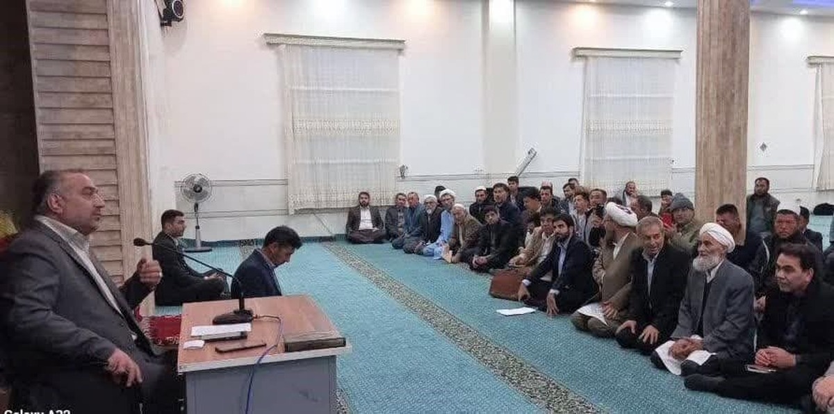 مسئولان قضایی گلستان شامگاه جمعه هجدهم اسفند در  شهر مرزی کُرند در شهرستان گنبدکاووس حضور یافتند تا علاوه بر پیگیری حقوق عامه در این منطقه،  به مسائل و درخواست های حقوقی و قضایی مردم،  رسیدگی کنند .