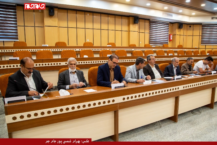 نشست خبری رئیس دانشگاه علوم پزشکی شهرکرد و هیئت رئیسه با اصحاب رسانه و مطبوعات