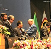 رئیس پارک علم و فناوری سیستان و بلوچستان از وزیر علوم 