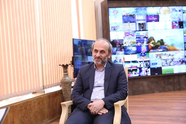 تعلل فراجا، مدیریت بحران را از دست رسانههای نظام خارج کرد تعلل فراجا، مدیریت بحران را از دست رسانههای نظام خارج کرد