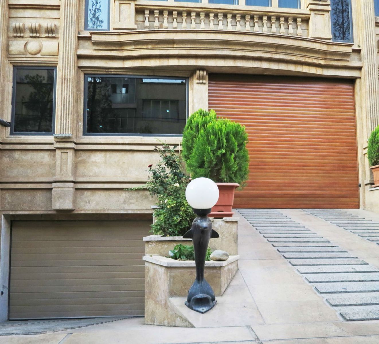 برای بیمارستانها کدام مدل از انواع درب اتوماتیک توصیه میشود؟ برای بیمارستانها کدام مدل از انواع درب اتوماتیک توصیه میشود؟