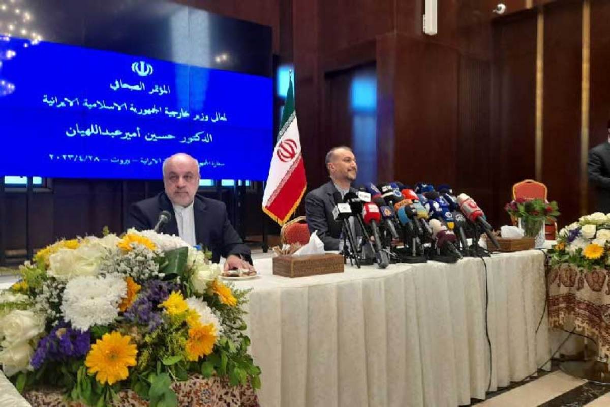 وزیر امور خارجه با بیان اینکه لبنان شرایط ویژه و جایگاه مهمی در منطقه دارد، گفت: مقید هستیم در چارچوب مشورت‌های منطقه‌ای همواره با مقامات لبنان مشورت کنیم.