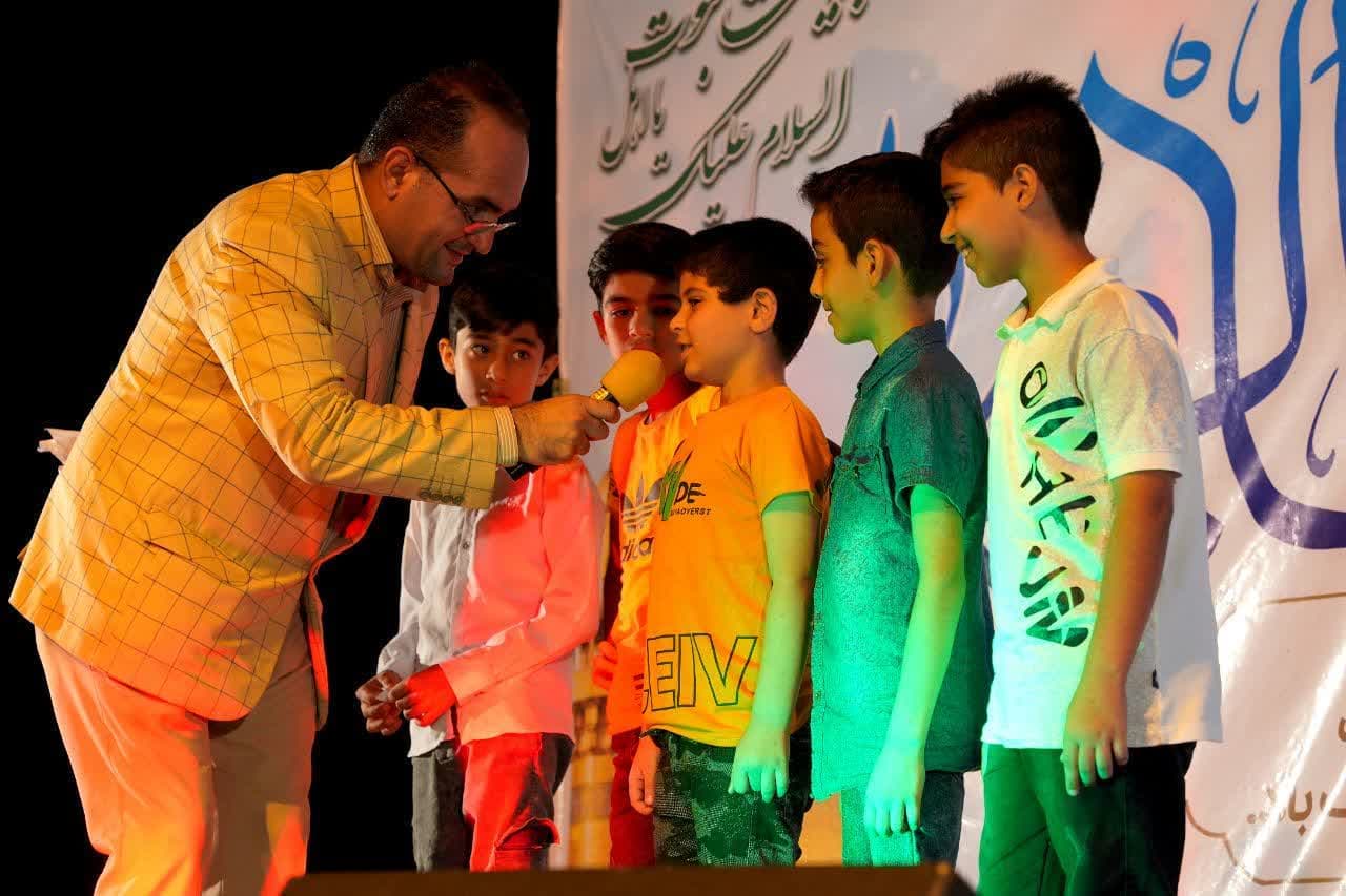 جشن بزرگ میلاد با سعادت امام رضا (ع) جشن بزرگ میلاد با سعادت امام رضا (ع)