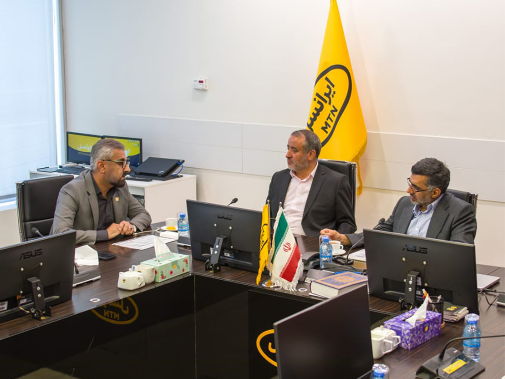 همکاری ایرانسل و استانداری سمنان در حوزه شهر هوشمند و طرح تحول دیجیتال همکاری ایرانسل و استانداری سمنان در حوزه شهر هوشمند و طرح تحول دیجیتال