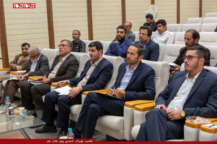 نشست خبری بازرس کل و مدیر کل سازمان بازرسی چهارمحال و بختیاری با اصحاب رسانه و فعالان خبری