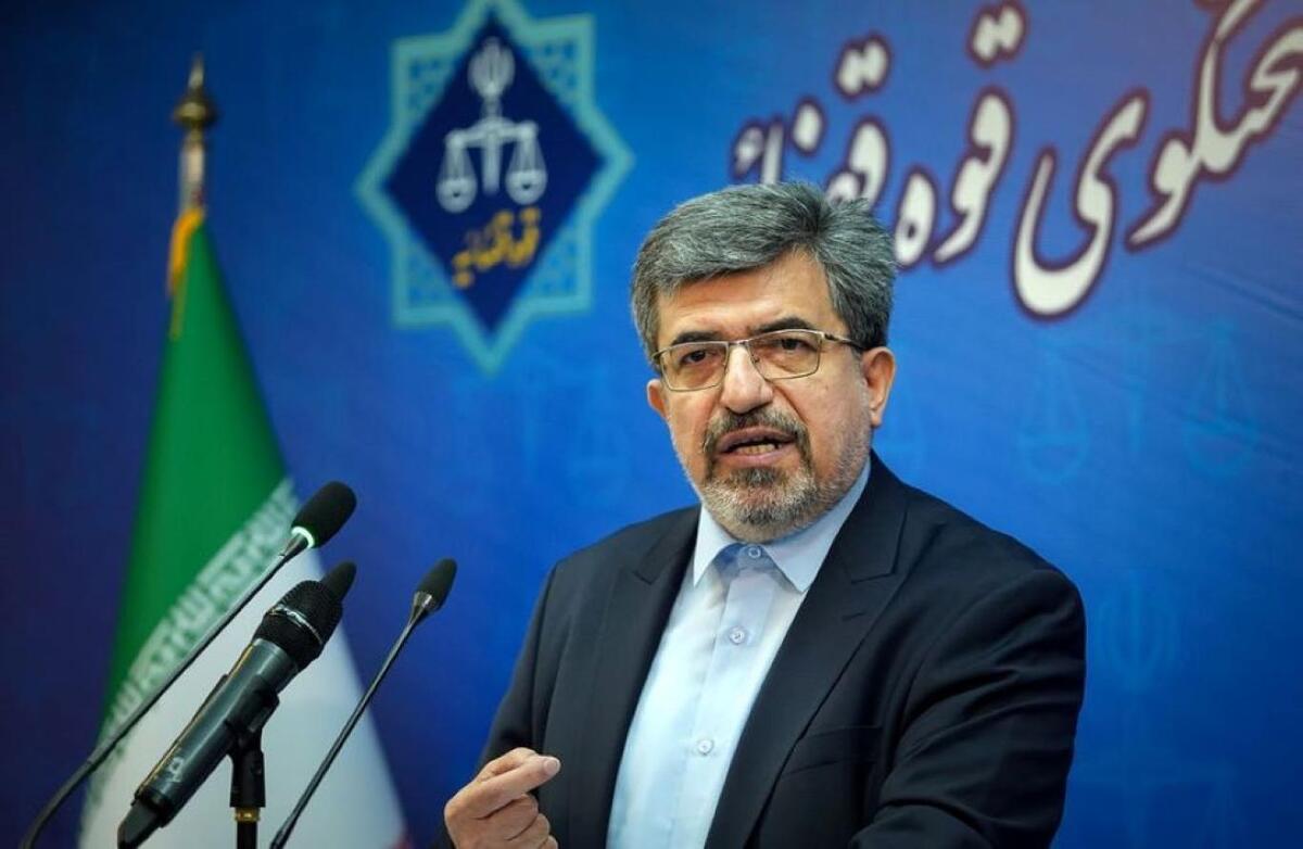 سخنگوی قوه قضاییه گفت: دولت سوئد نشان داد که خود را رویاروی میلیاردها مسلمان قرار داده و با پرونده سازی برای حمید نوری هم نشان داد که کفایت سیاسی لازم را برای اتخاذ تصمیمات مدبرانه و عاقلانه در صحنه داخلی و بین المللی را ندارد.