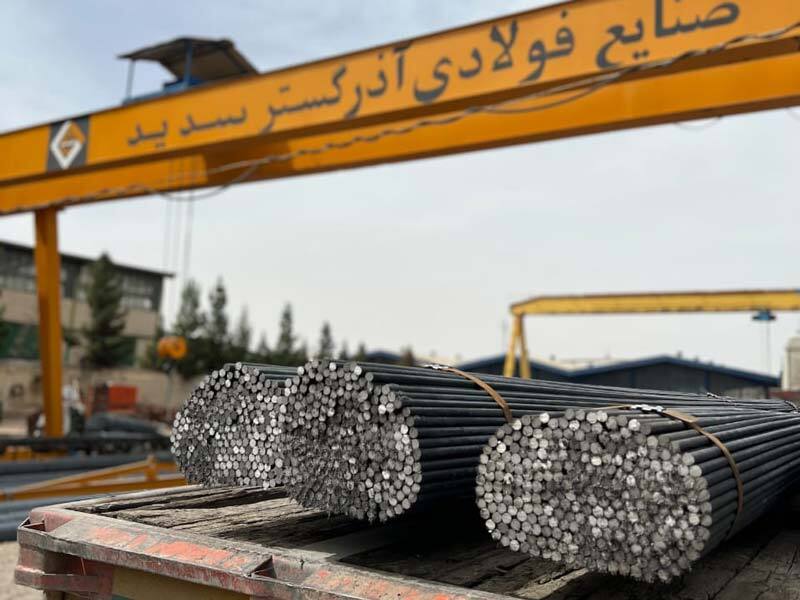 بررسی اوضاع بازار آهن و میلگرد صنعتی در سال 1402 بررسی اوضاع بازار آهن و میلگرد صنعتی در سال 1402