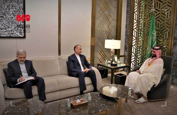 وزیر خارجه کشورمان با ولیعهد عربستان دیدار کرد