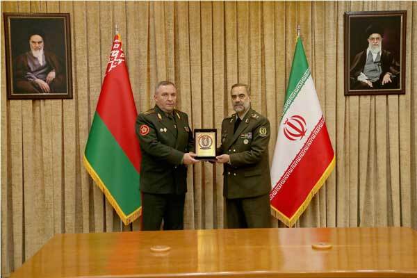 وزرای دفاع بلاروس و ایران تفاهمنامه همکاری نظامی امضاء کردند