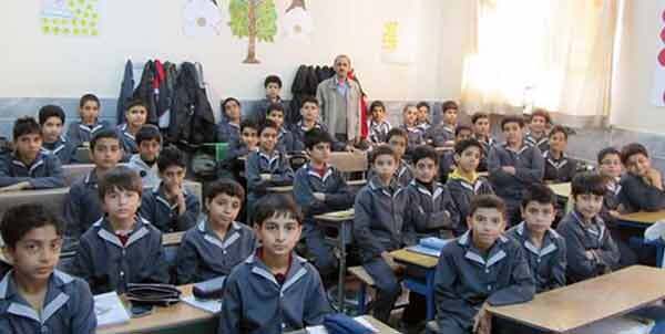 آغاز سال تحصیلی با کمبود بیش از ۲۵۰ هزار معلم آغاز سال تحصیلی با کمبود بیش از ۲۵۰ هزار معلم