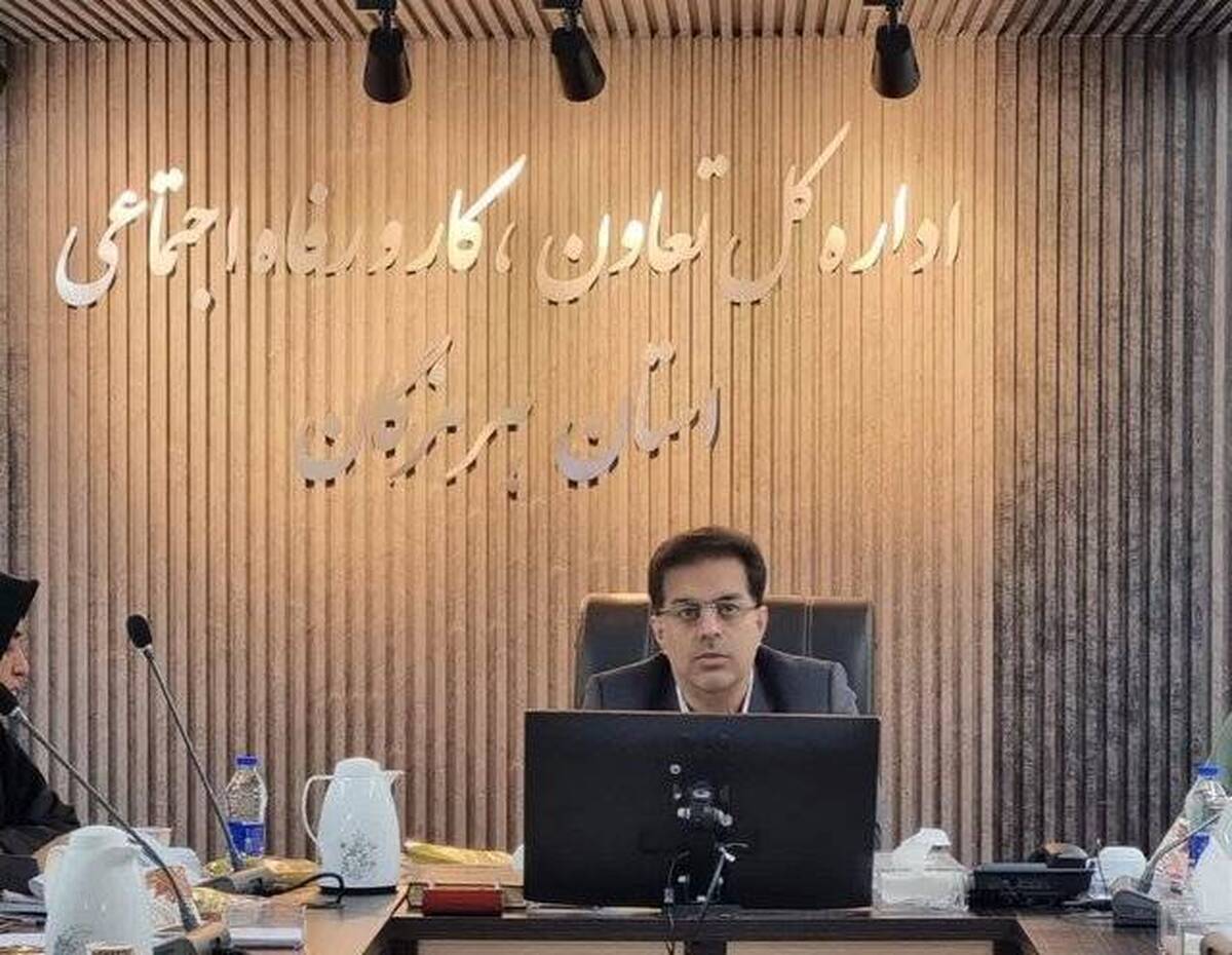 مدیرکل تعاون، کار و رفاه اجتماعی هرمزگان گفت: با روند کنونی نرخ بیکاری هرمزگان رو به کاهش است.مجتبی معین وزیری  در نشستی خبری، افزود:در طرح طبقه بندی مشاغل و ایمنی کارگران کوتاه نمی آیم.