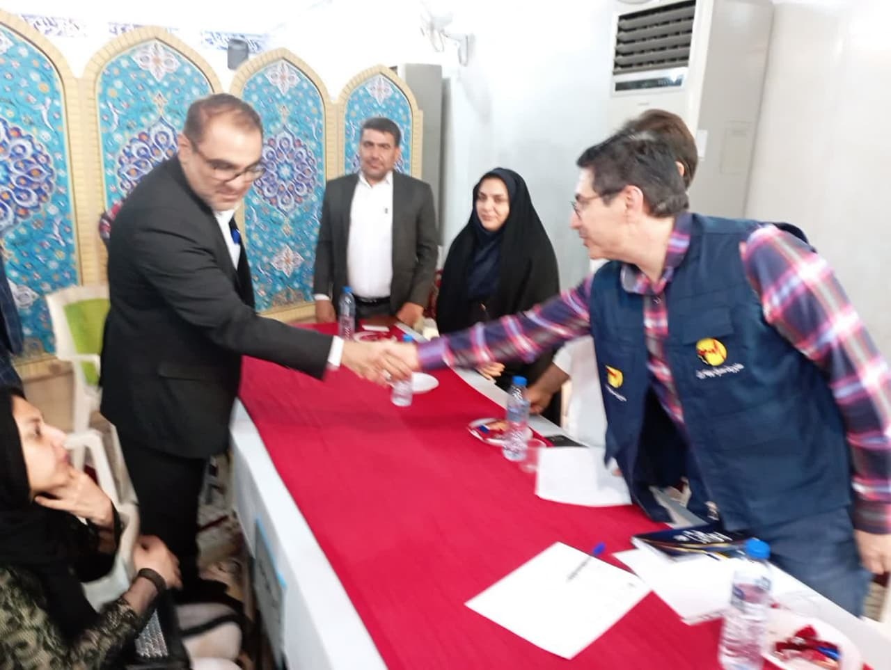 نشست تیم تخصصی با مردم محله علی آباد شهر برازجان 