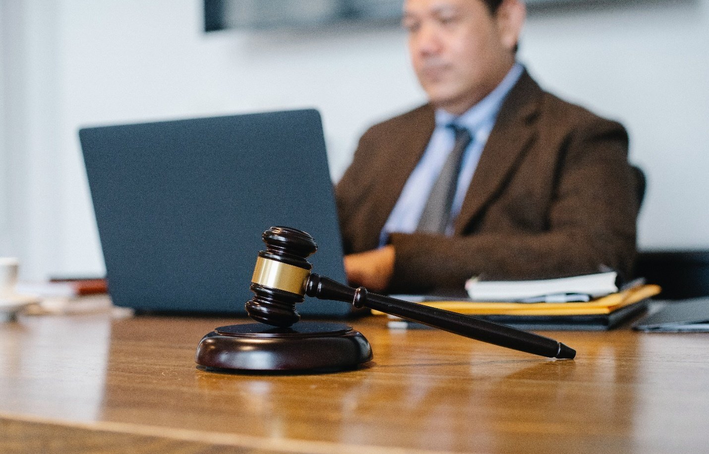 بهترین وکیل ایران چه کسی است؟ بهترین وکیل ایران چه کسی است؟
