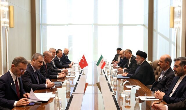 مذاکره تفصیلی رئیسی و اردوغان | تاکید براهمیت اجلاس ریاض برای توقف فوری بمباران و رفع محاصره