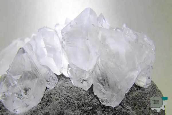 8 کاربرد شگفت انگیز زاج سفید