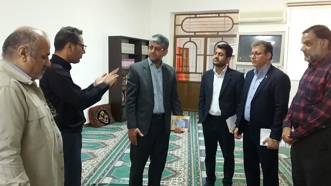 سفر مدیرکل کمیته امداد امام خمینی (ره) استان بوشهر به برازجان سفر مدیرکل کمیته امداد امام خمینی (ره) استان بوشهر به برازجان