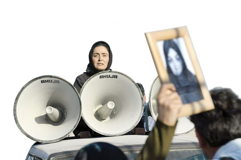 نبرد جهل ایدئولوژیک و مادرانگی