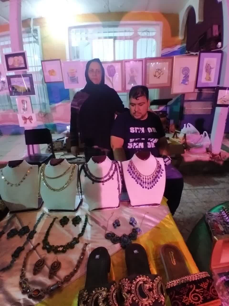 افتتاحیه نمایشگاه آثار هنری،و صنایع دستی معلولین