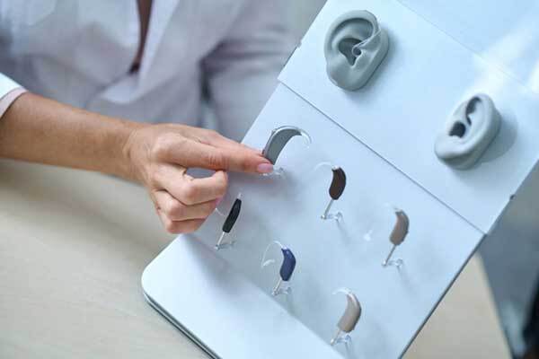 قیمت سمعک تحت تاثیر چه عواملی است؟