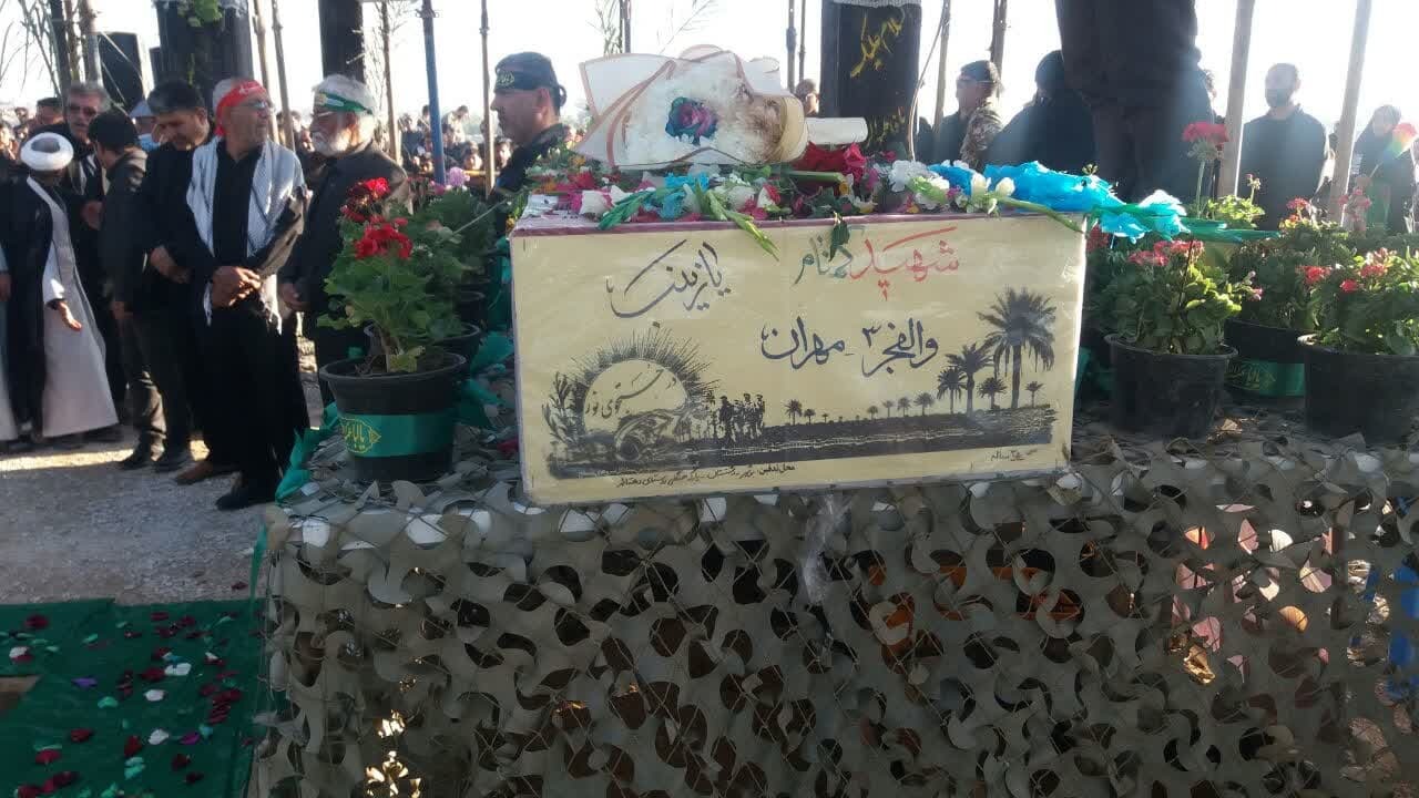 تشییع پرشور پیکر شهید خوشنام دهقاید تشییع پرشور پیکر شهید خوشنام دهقاید