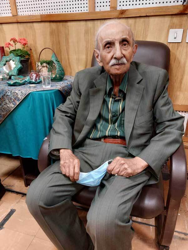 مرد صدای خاص رادیو بستری شد در بخش مراقبتهای ویژه بستری شد مرد صدای خاص رادیو بستری شد در بخش مراقبتهای ویژه بستری شد