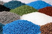 تأمین و توزیع بیش از ۵هزار تن کود شیمیایی در فامنین