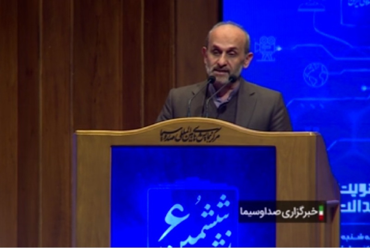 رهبر معظم انقلاب در پیامی به همایش افق تحولِ صدا و سیما بر دقت، تلاش و ابتکار مضاعف رسانه ملی در پیکارهای کنونی جهان تاکید کردند.