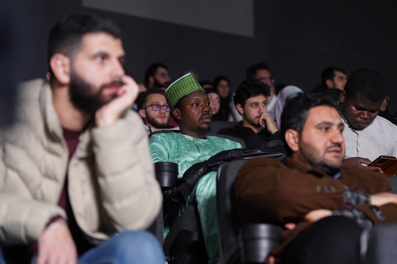 جشنواره عمار در شب «امت مقاومت»؛ هم‌صدایی چهره‌های مقاومت از لبنان تا فلسطین