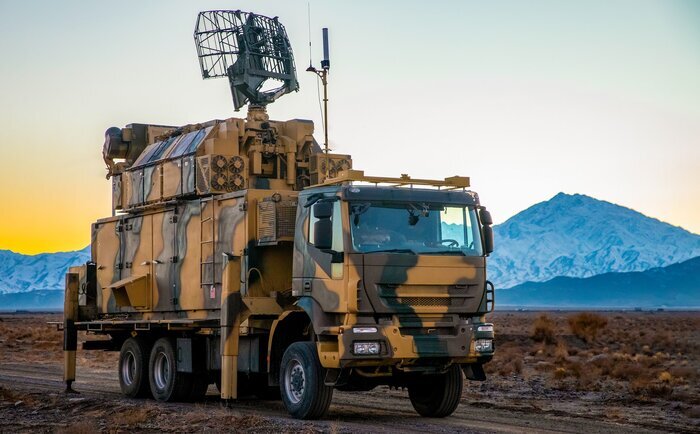 عکس و فیلم | نمایش قدرت بازدارندگی؛ از انهدام بمب سنگرشکن تا پهپاد انتحاری پرسه زن عکس و فیلم | نمایش قدرت بازدارندگی؛ از انهدام بمب سنگرشکن تا پهپاد انتحاری پرسه زن