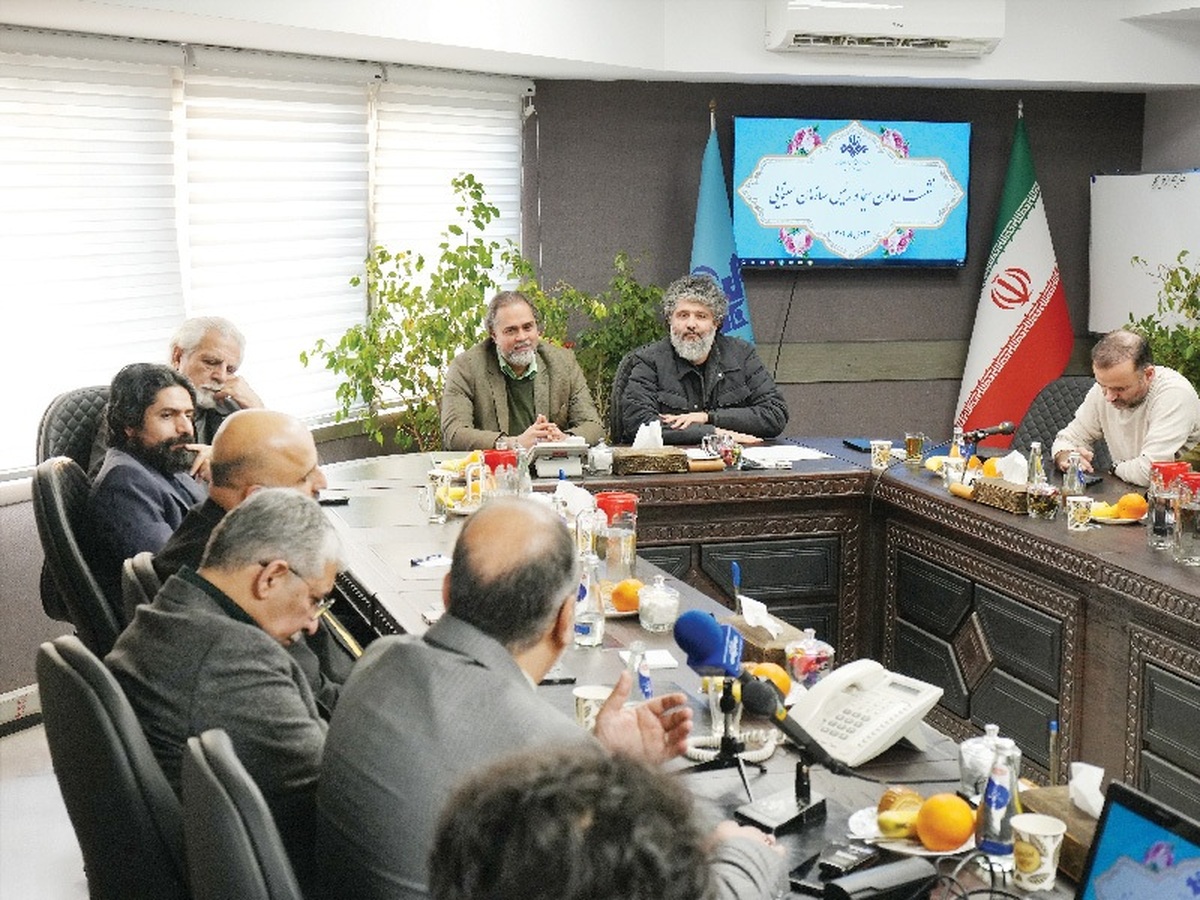 نشست معاون سیما و رئیس سازمان سینمایی روز دوشنبه ۲۴ دی در ساختمان سیما با محوریت موضوع چهل‌و‌سومین جشنواره فیلم فجر برگزار شد.